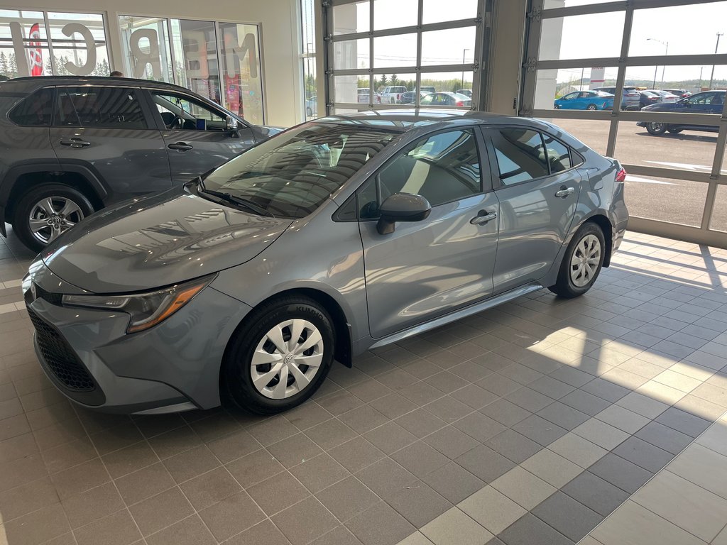 2022 Toyota Corolla LE in Amos, Quebec - 4 - w1024h768px