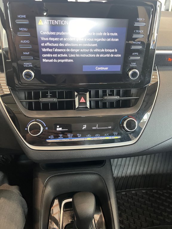 2022 Toyota Corolla LE in Amos, Quebec - 15 - w1024h768px