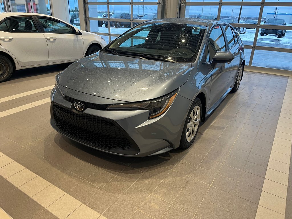 Toyota Corolla le 2022 à Amos, Québec - 3 - w1024h768px