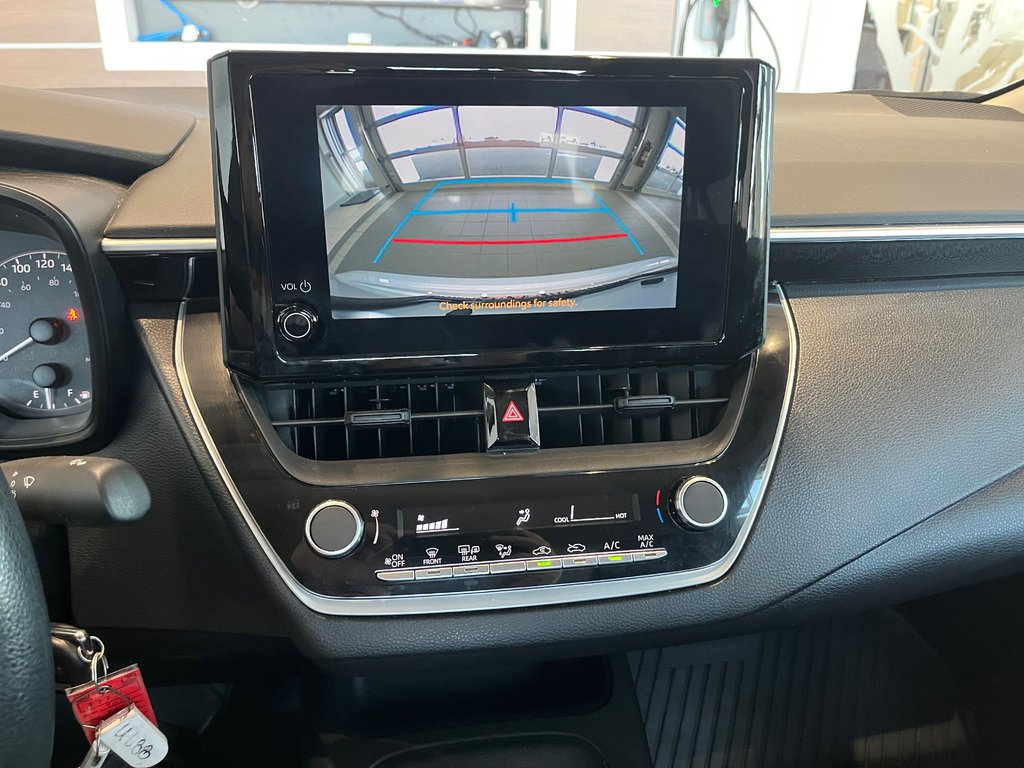 2023 Toyota Corolla L in Amos, Quebec - 12 - w1024h768px
