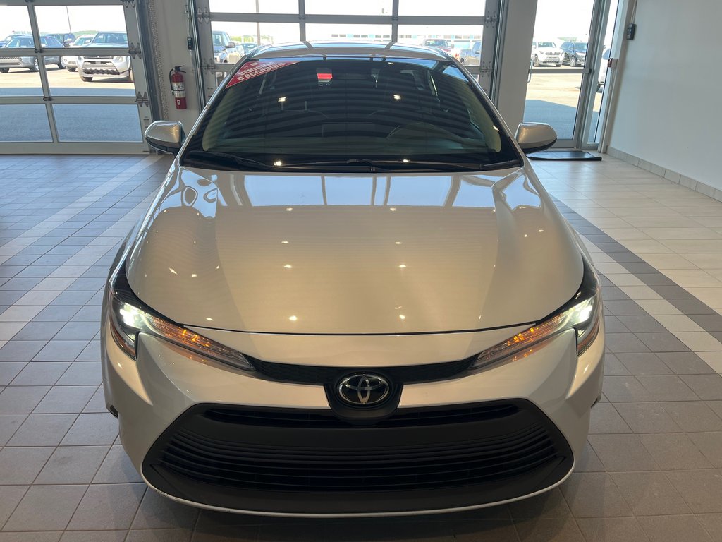 2023 Toyota Corolla L in Amos, Quebec - 2 - w1024h768px