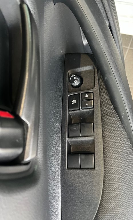 Toyota Corolla  2024 à Amos, Québec - 15 - w1024h768px