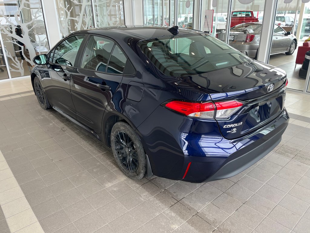 2024 Toyota Corolla LE in Amos, Quebec - 3 - w1024h768px