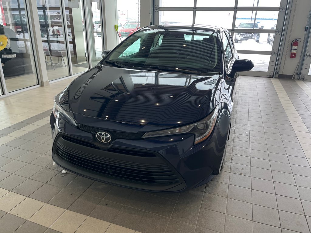 2024 Toyota Corolla LE in Amos, Quebec - 6 - w1024h768px