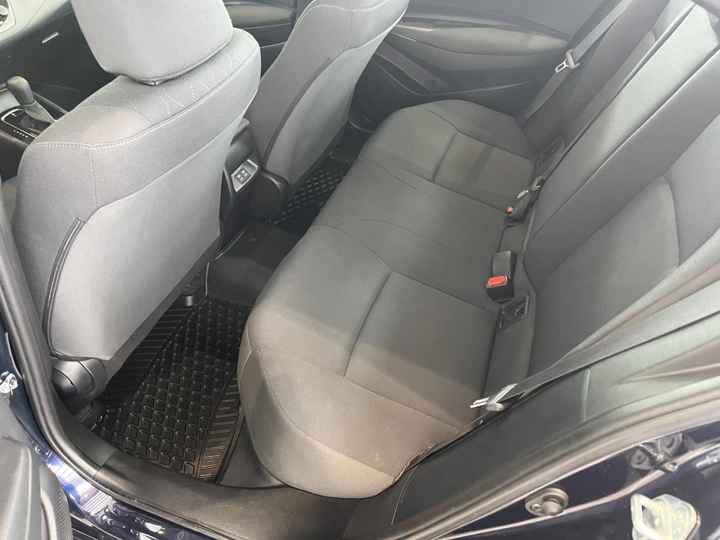2024 Toyota Corolla LE in Amos, Quebec - 10 - w1024h768px