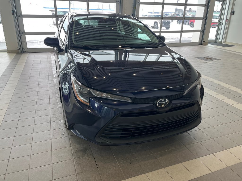 2024 Toyota Corolla LE in Amos, Quebec - 7 - w1024h768px