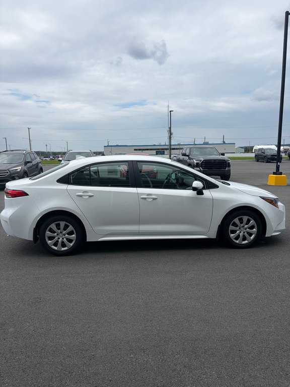 Toyota Corolla LE 2026 à Amos, Québec - 6 - w1024h768px