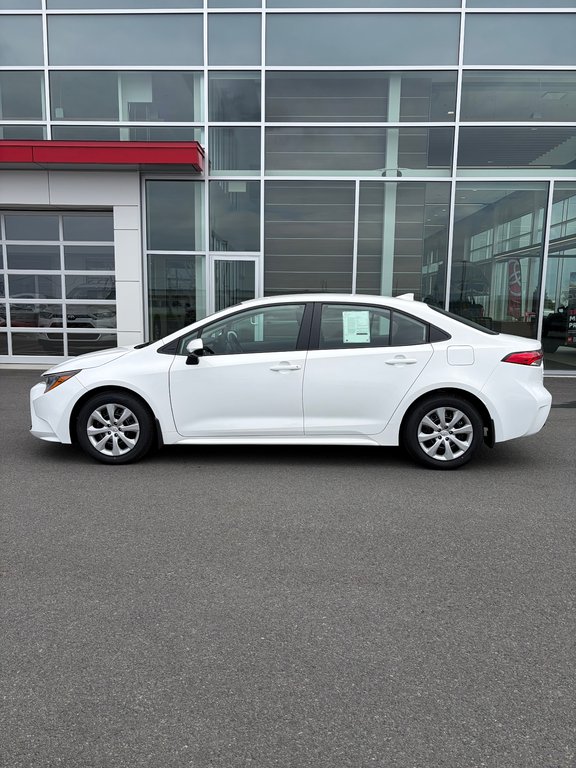 Toyota Corolla LE 2026 à Amos, Québec - 2 - w1024h768px