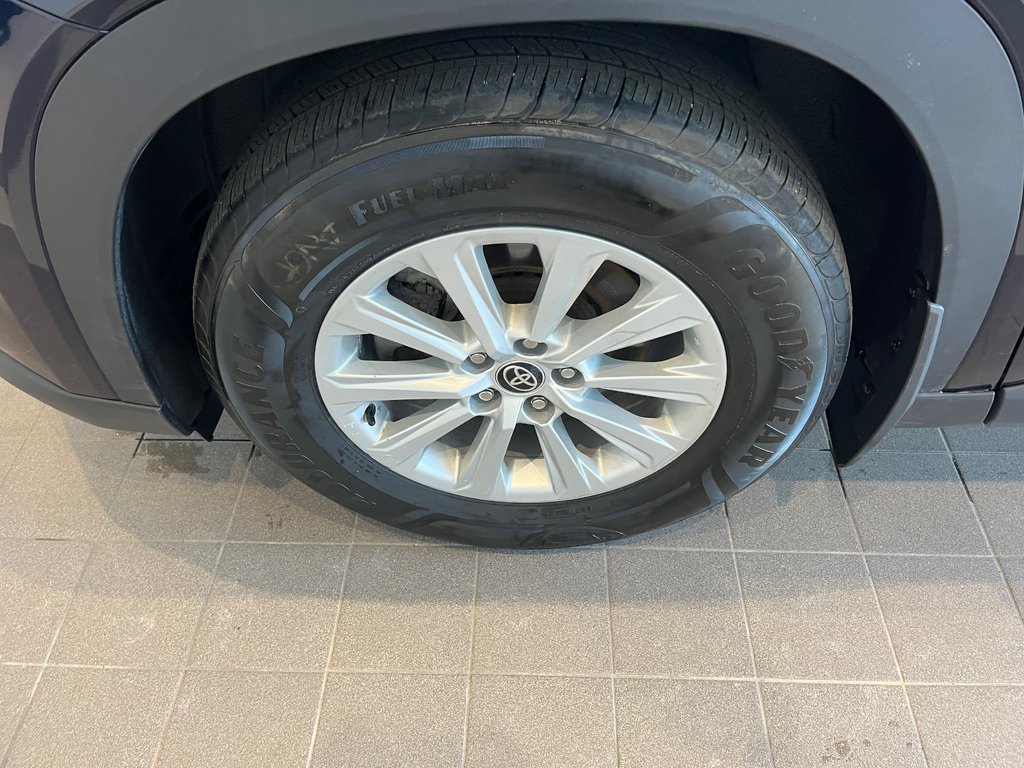 Toyota Grand Highlander XLE 2024 à Amos, Québec - 11 - w1024h768px