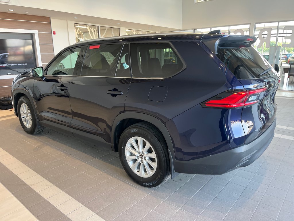 Toyota Grand Highlander XLE 2024 à Amos, Québec - 4 - w1024h768px