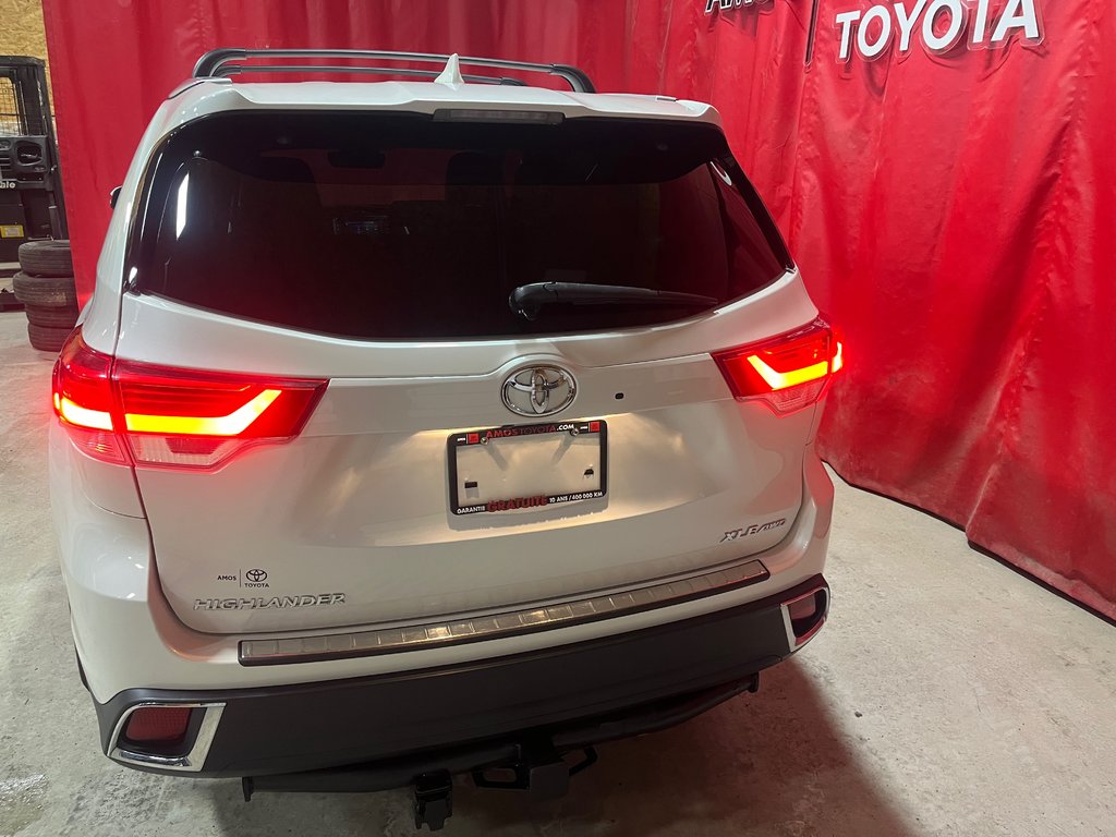 Toyota Highlander XLE 2018 à Amos, Québec - 10 - w1024h768px