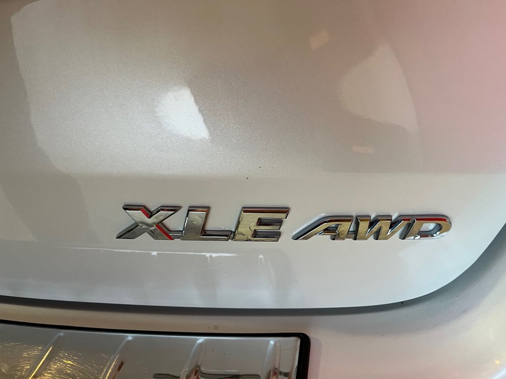 Toyota Highlander XLE 2018 à Amos, Québec - 7 - w1024h768px