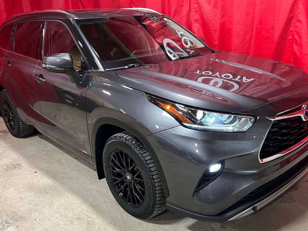 Toyota Highlander  2022 à Amos, Québec - 1 - w1024h768px