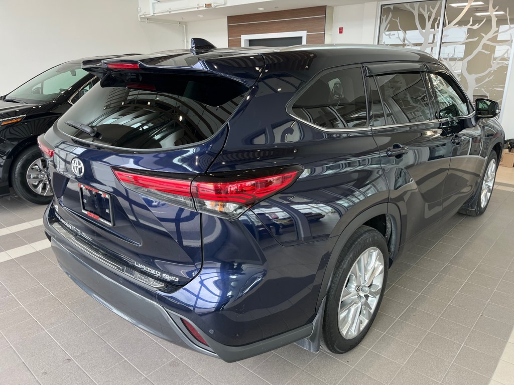 2022 Toyota Highlander Limited in Amos, Quebec - 5 - w1024h768px