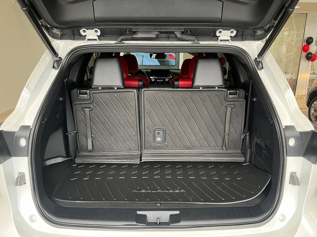 2023 Toyota Highlander Xse in Amos, Quebec - 8 - w1024h768px