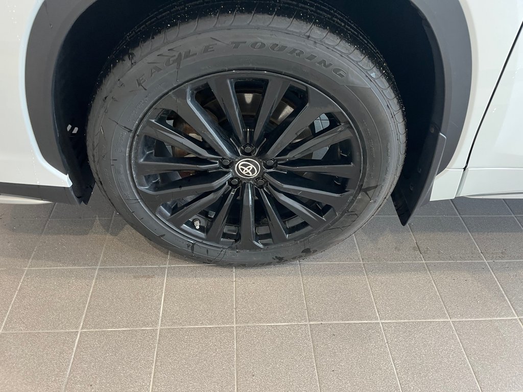 2023 Toyota Highlander Xse in Amos, Quebec - 10 - w1024h768px