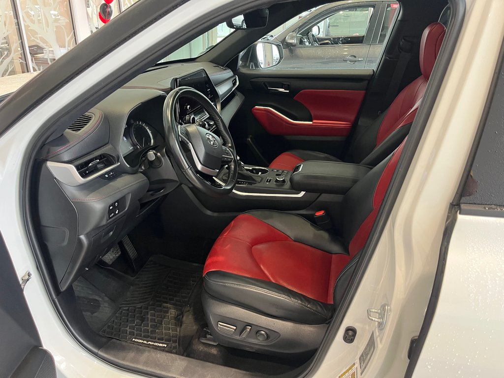2023 Toyota Highlander Xse in Amos, Quebec - 15 - w1024h768px