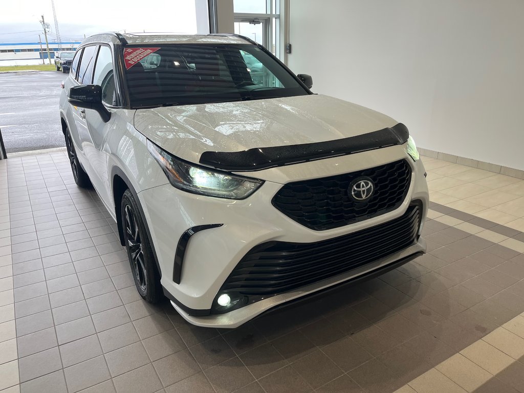 2023 Toyota Highlander Xse in Amos, Quebec - 3 - w1024h768px