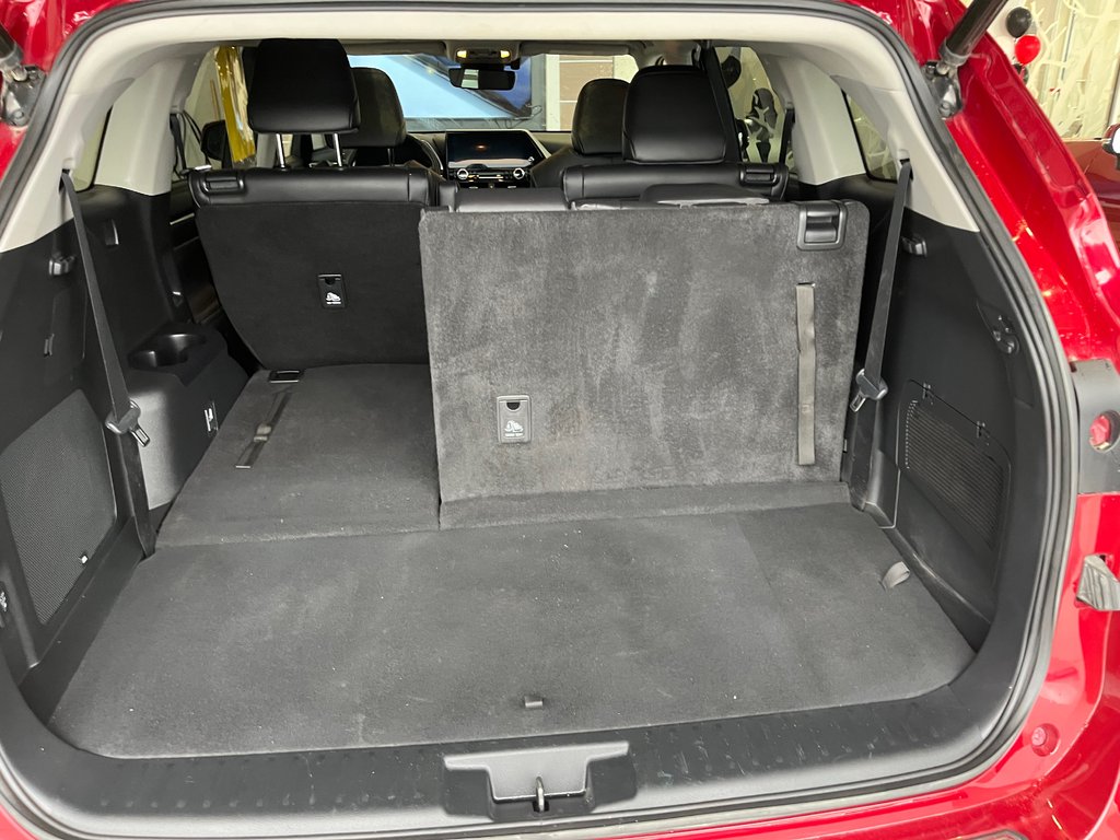 Toyota Highlander Hybrid Limited PLATINUM 2023 à Amos, Québec - 10 - w1024h768px