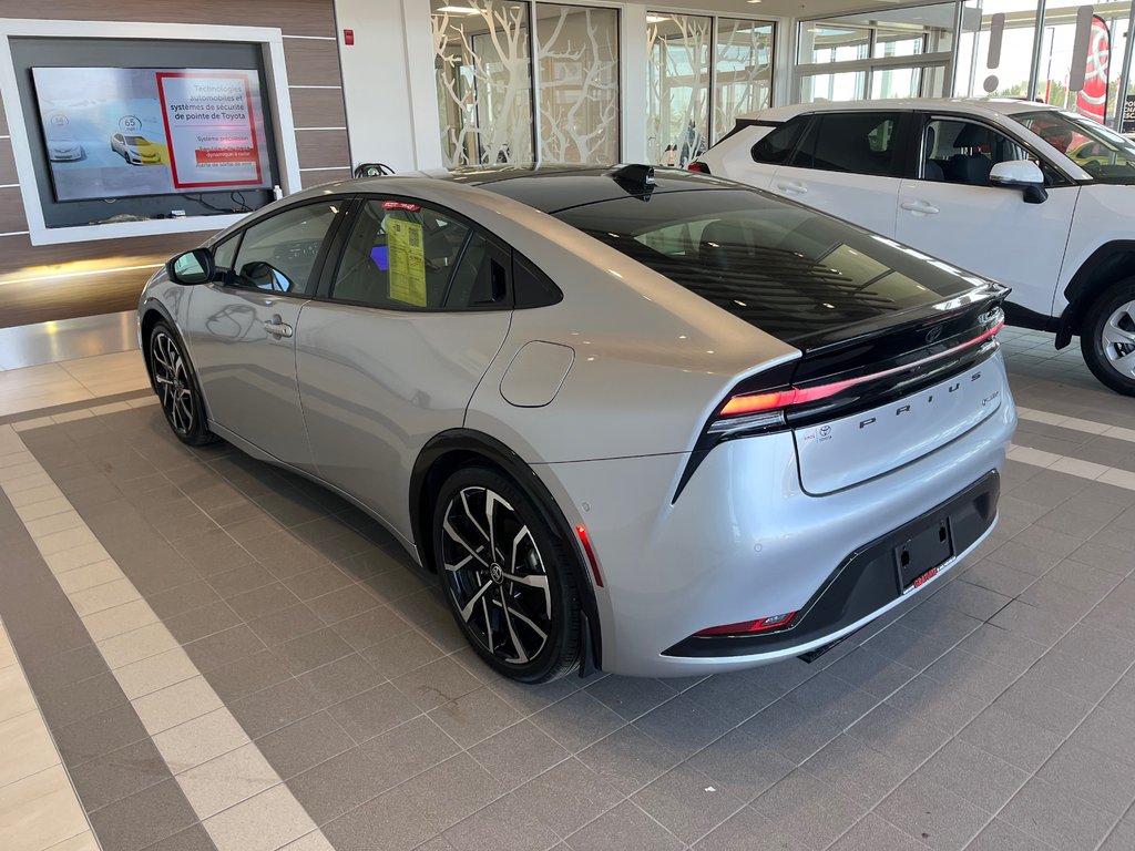 Toyota Prius Plug-In Hybrid XSE TECHNO 2025 à Amos, Québec - 5 - w1024h768px