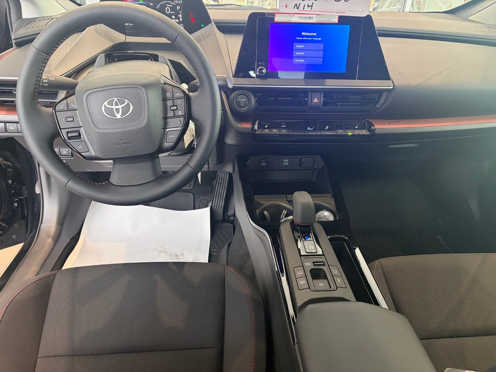 Toyota Prius Plug-in Hybrid SE 2026 à Amos, Québec - 7 - w1024h768px