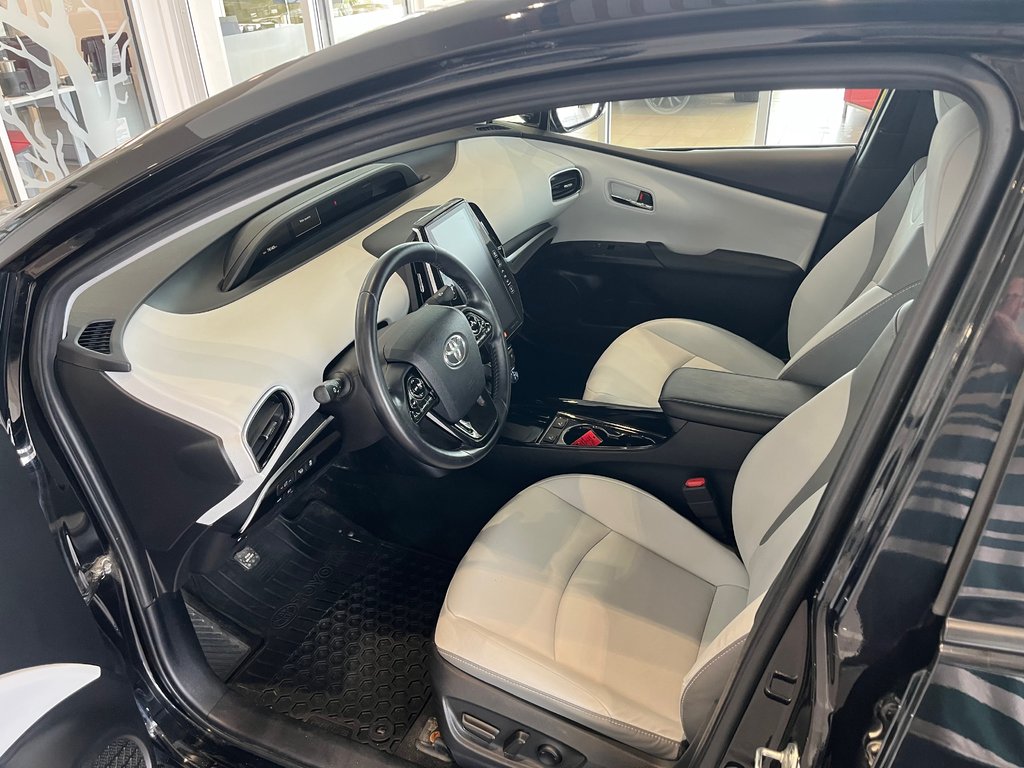 Toyota Prius Prime LE AMELIORÉ 2020 à Amos, Québec - 9 - w1024h768px