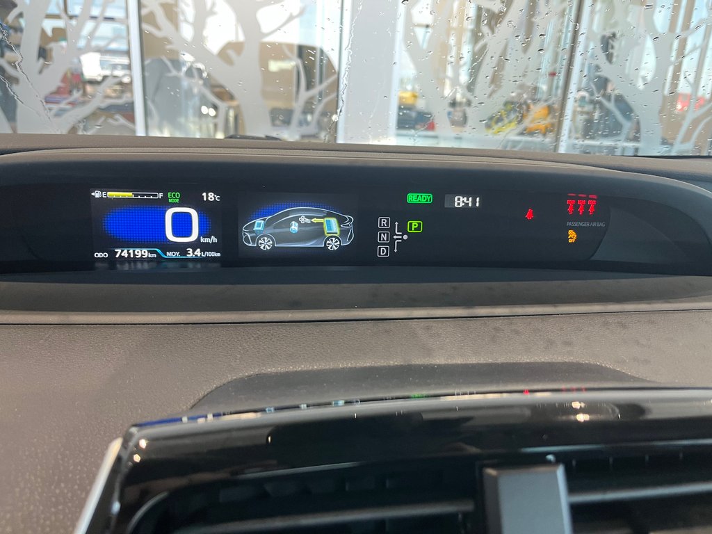 Toyota Prius Prime LE 2021 à Amos, Québec - 13 - w1024h768px