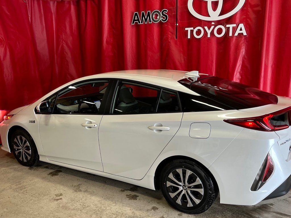 2022  PRIUS PRIME UPGRADE in Amos, Quebec - 6 - w1024h768px