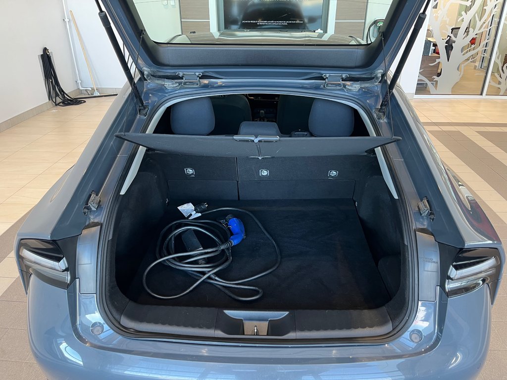 2023 Toyota Prius Prime SE in Amos, Quebec - 8 - w1024h768px