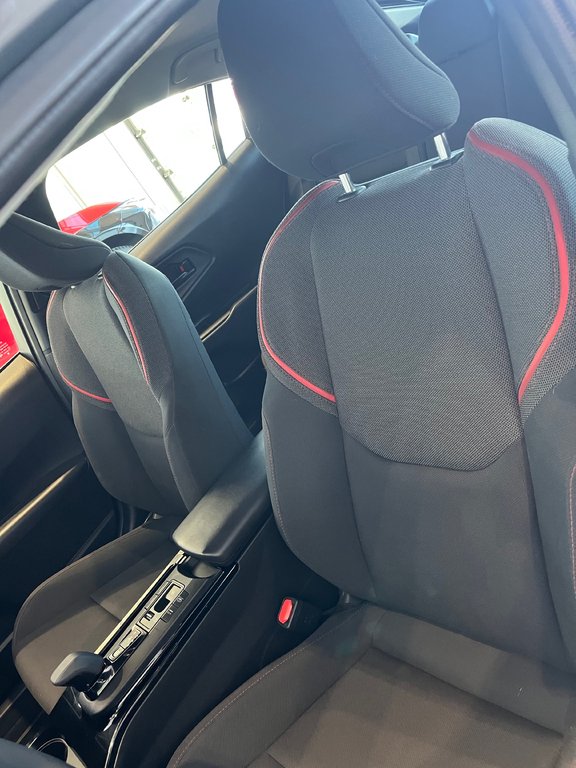 2023 Toyota Prius Prime SE in Amos, Quebec - 12 - w1024h768px