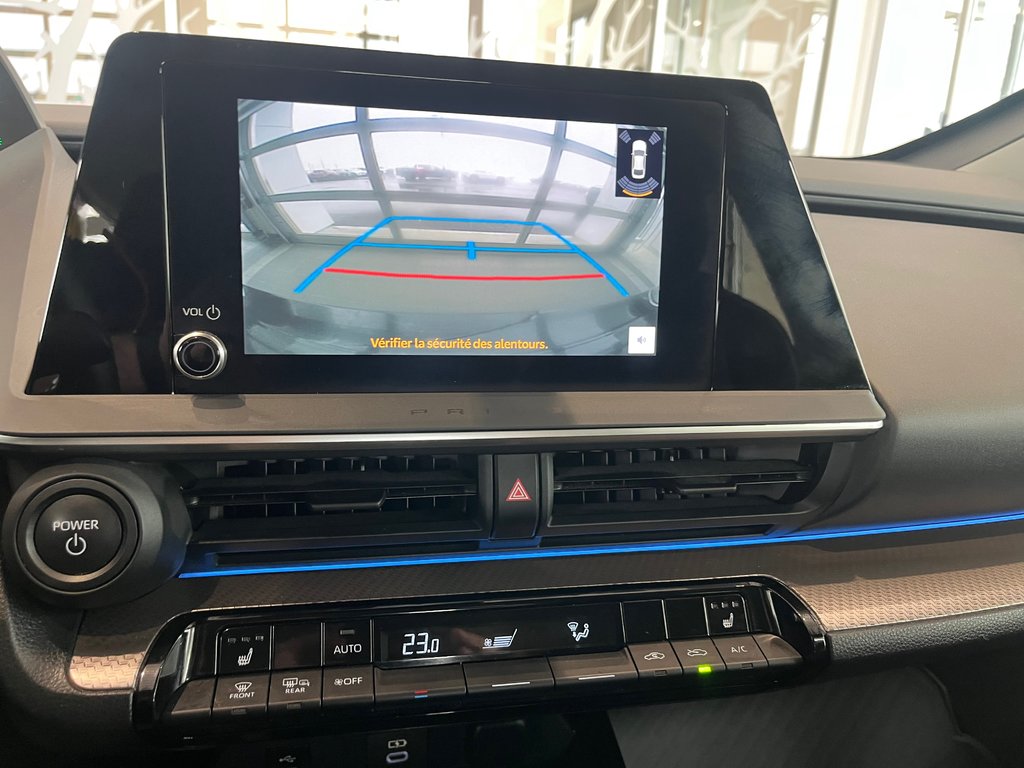 Toyota Prius XLE AWD 2023 à Amos, Québec - 15 - w1024h768px