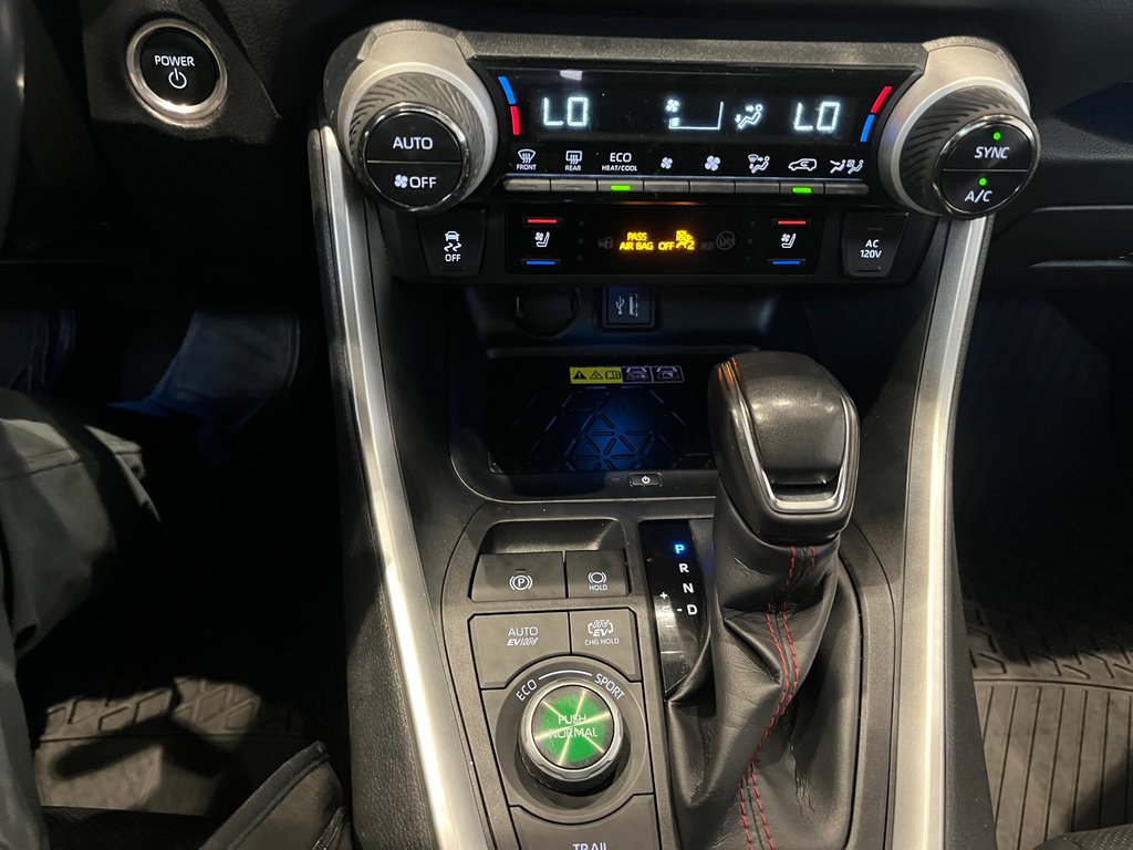 2023 Toyota RAV4 Prime HYBRID RECHARGABLE XSE in Amos, Quebec - 16 - w1024h768px