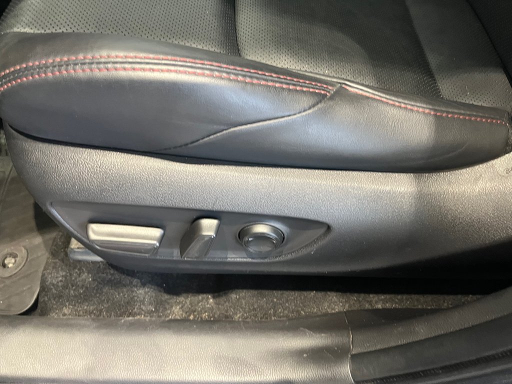 2023 Toyota RAV4 Prime HYBRID RECHARGABLE XSE in Amos, Quebec - 12 - w1024h768px