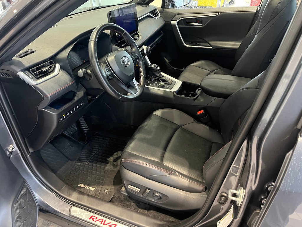 2023 Toyota RAV4 Prime HYBRID RECHARGABLE XSE in Amos, Quebec - 8 - w1024h768px