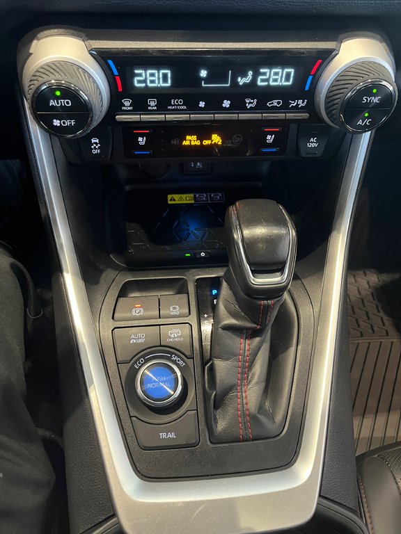 2024 Toyota RAV4 Prime HYBRIDE XSE TECHNO in Amos, Quebec - 24 - w1024h768px