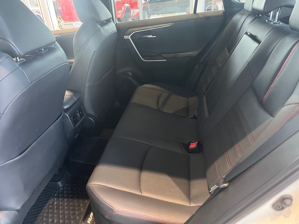 2024 Toyota RAV4 Prime HYBRIDE XSE TECHNO in Amos, Quebec - 13 - w1024h768px