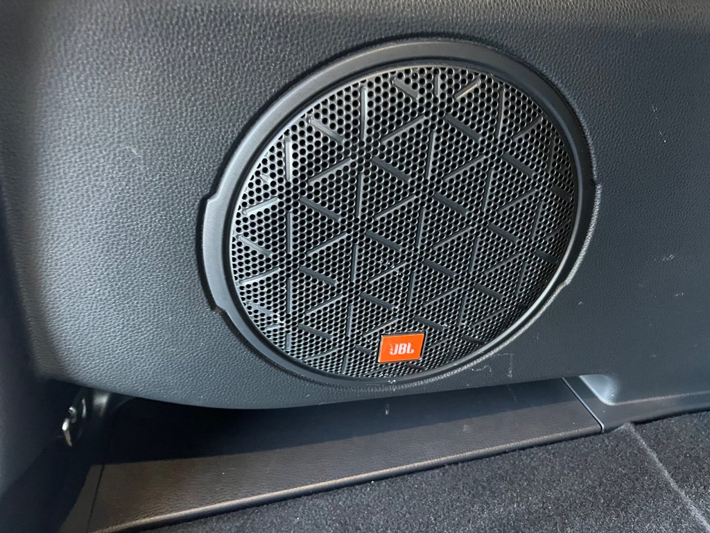 2024 Toyota RAV4 Prime HYBRIDE XSE TECHNO in Amos, Quebec - 8 - w1024h768px