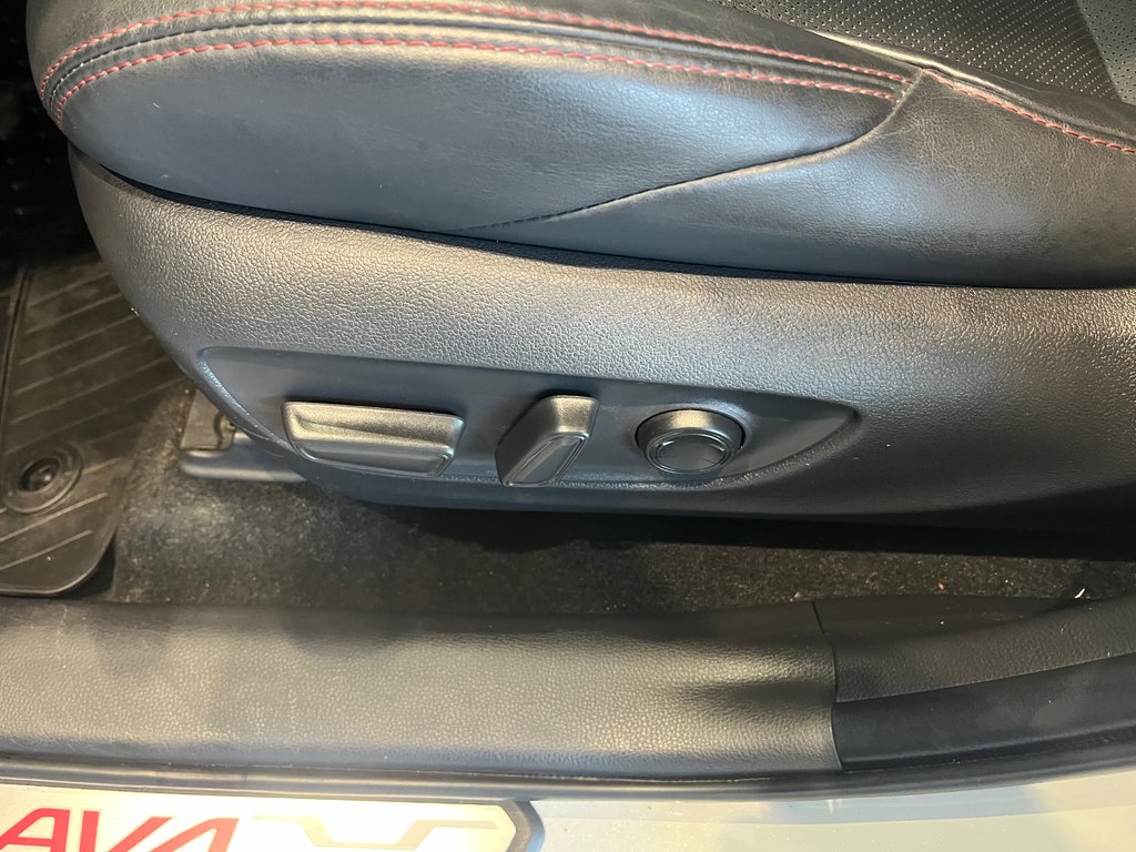 2024 Toyota RAV4 Prime HYBRIDE XSE TECHNO in Amos, Quebec - 18 - w1024h768px