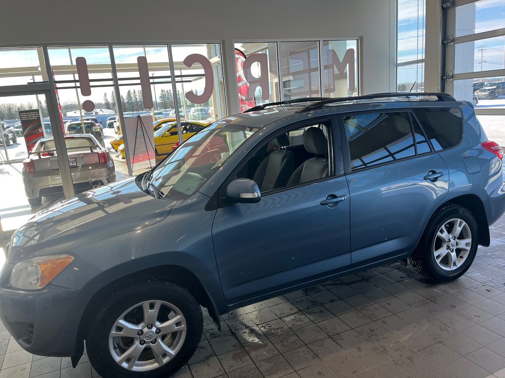 2012 Toyota RAV4 Base in Amos, Quebec - 7 - w1024h768px
