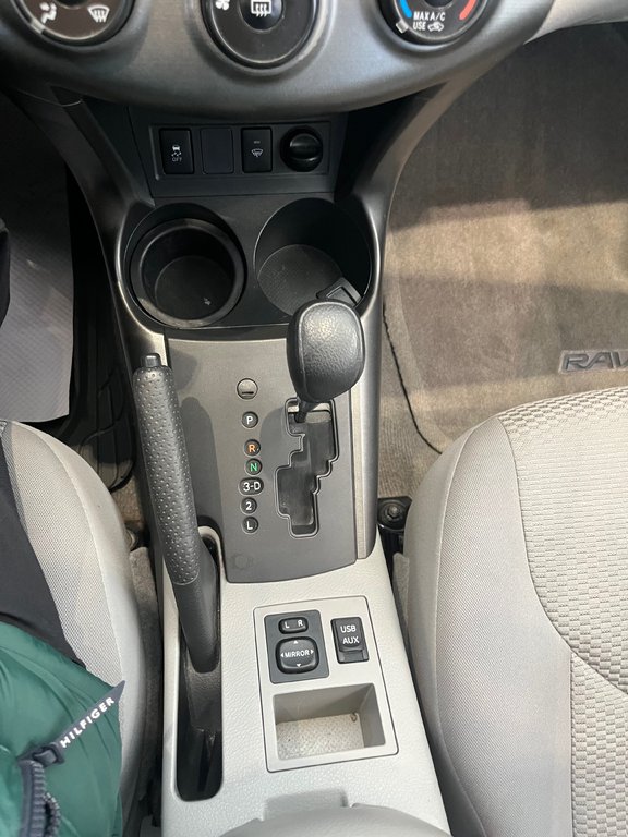 2012 Toyota RAV4 Base in Amos, Quebec - 14 - w1024h768px