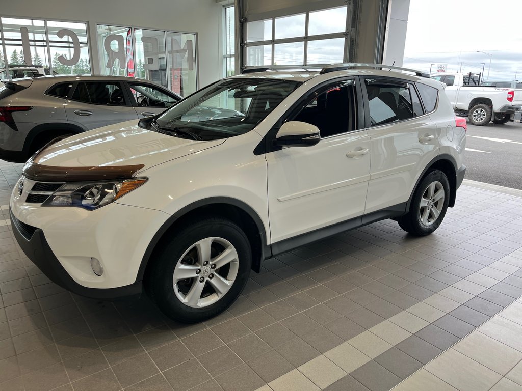 Toyota RAV4 XLE 2014 à Amos, Québec - 5 - w1024h768px