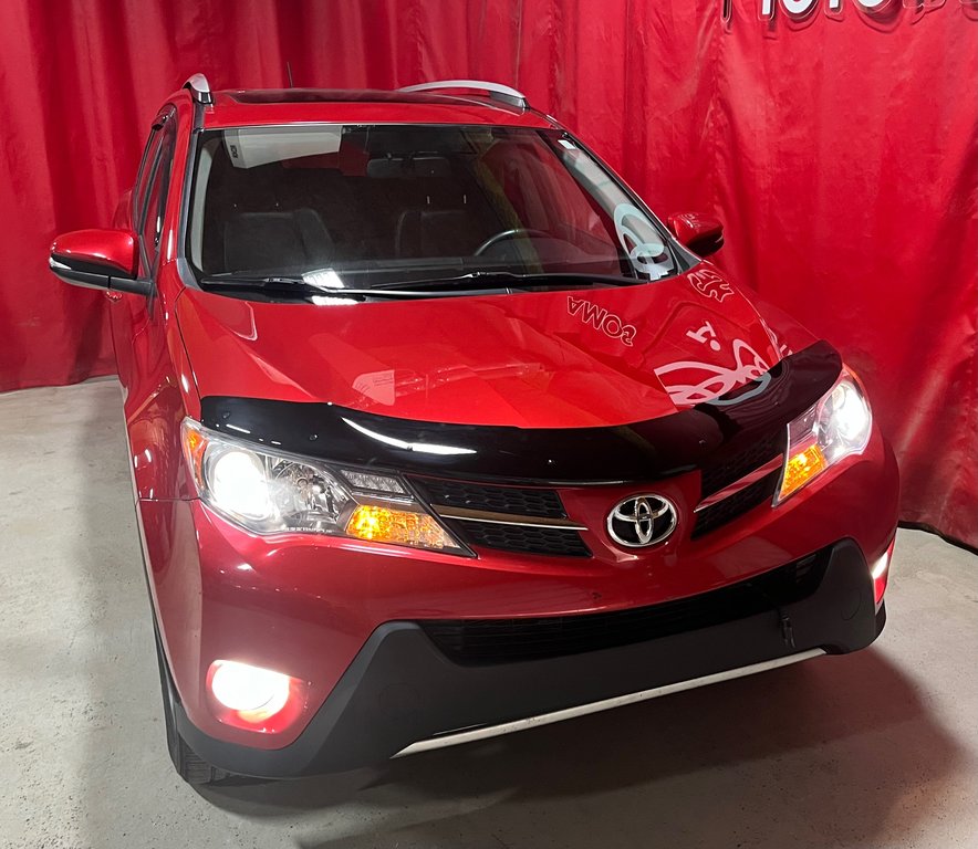 RAV4 LIMITED 2015 à Amos, Québec - 2 - w1024h768px