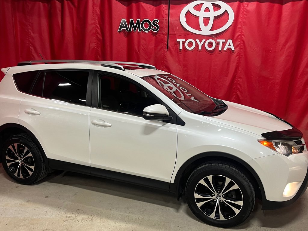 RAV4 XLE 2015 à Amos, Québec - 5 - w1024h768px