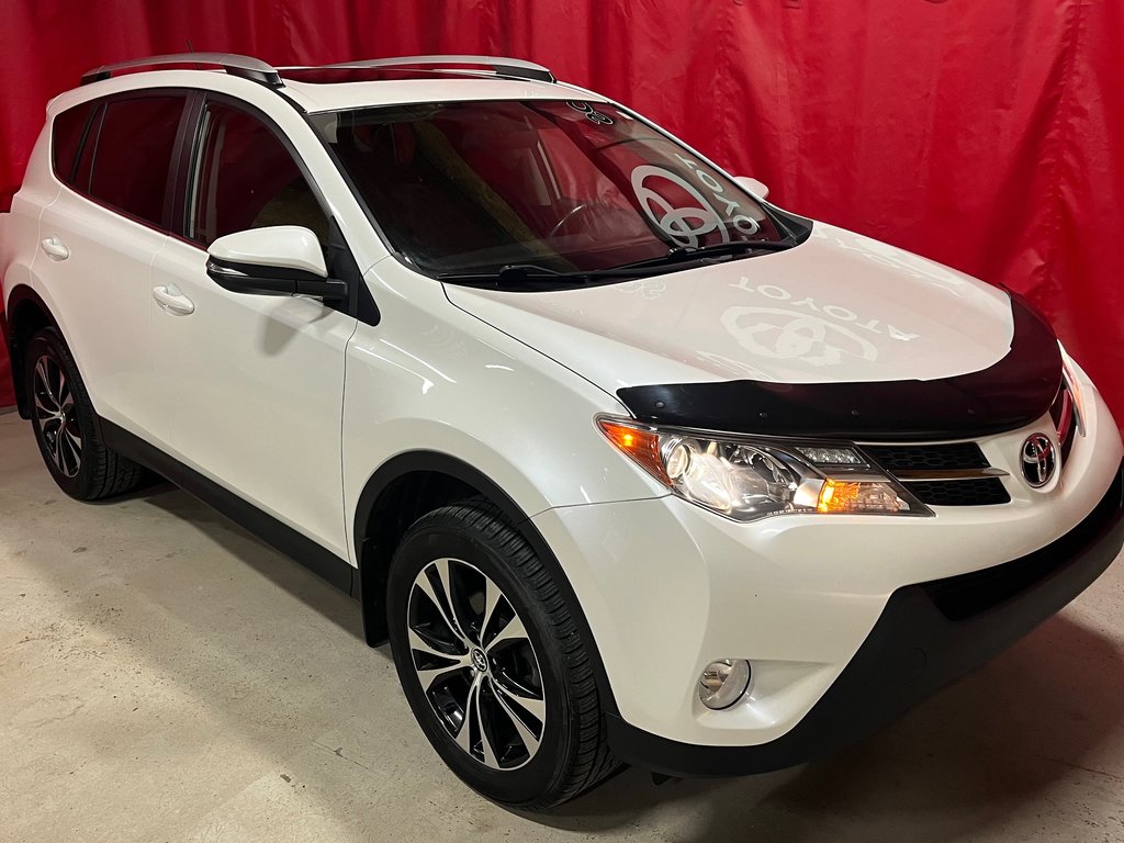 RAV4 XLE 2015 à Amos, Québec - 1 - w1024h768px