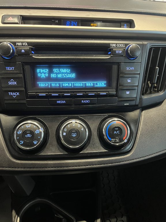 Toyota RAV4 LE 2016 à Amos, Québec - 14 - w1024h768px