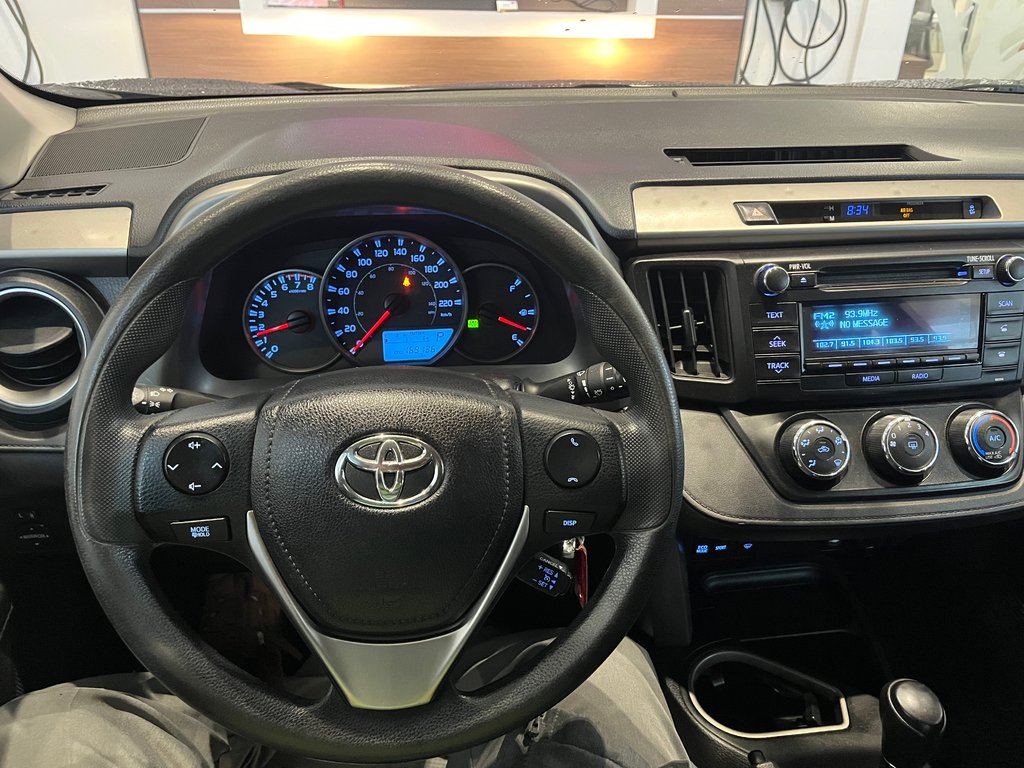 Toyota RAV4 LE 2016 à Amos, Québec - 13 - w1024h768px