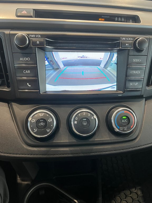 Toyota RAV4 LE 2017 à Amos, Québec - 18 - w1024h768px