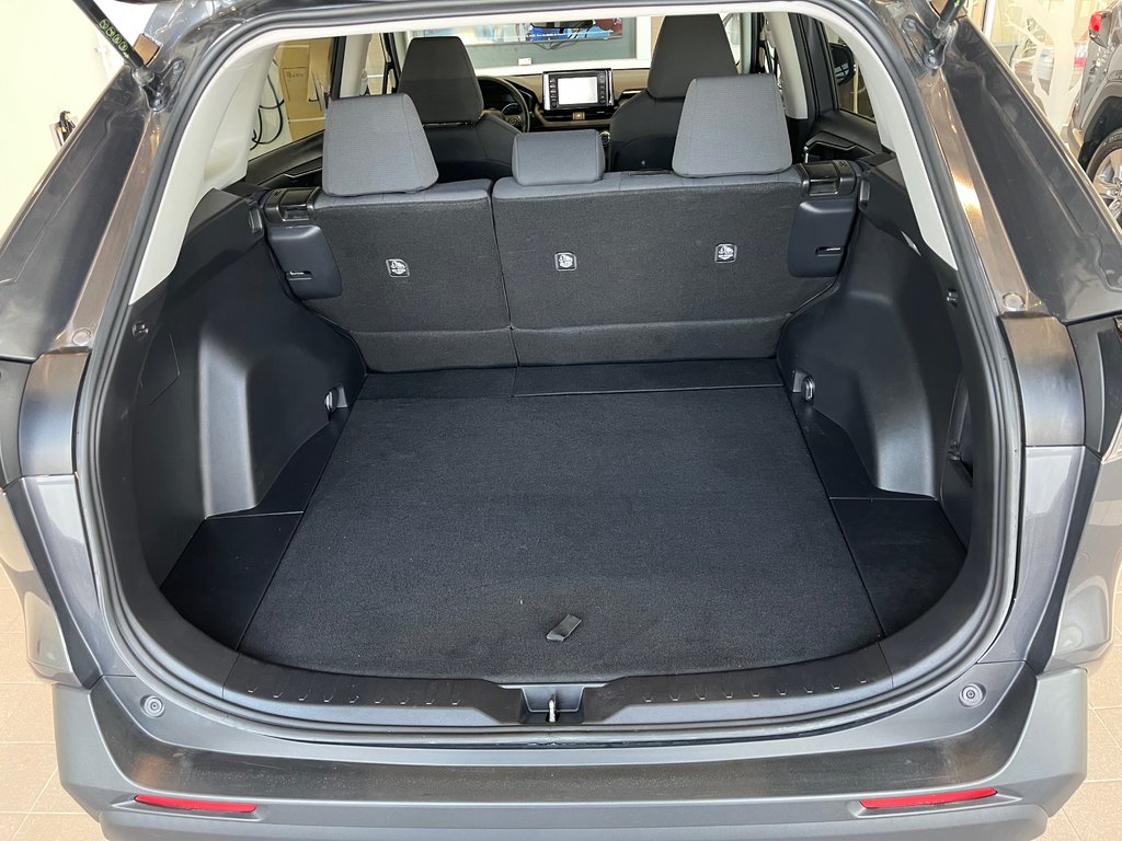 Toyota RAV4 Hybrid LE 2019 à Amos, Québec - 9 - w1024h768px