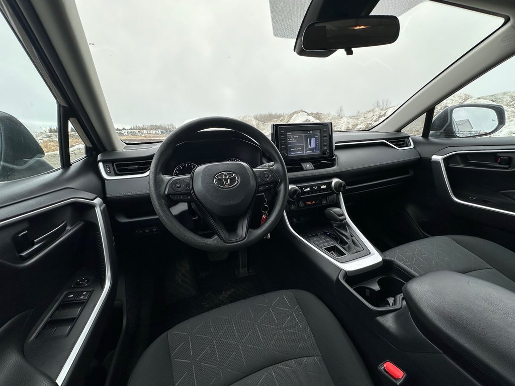 2020  RAV4 * VERSION LE * AWD * in Amos, Quebec - 23 - w1024h768px