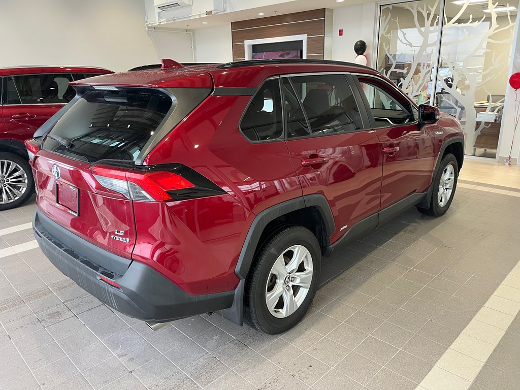 Toyota RAV4 Hybrid LE 2020 à Amos, Québec - 6 - w1024h768px